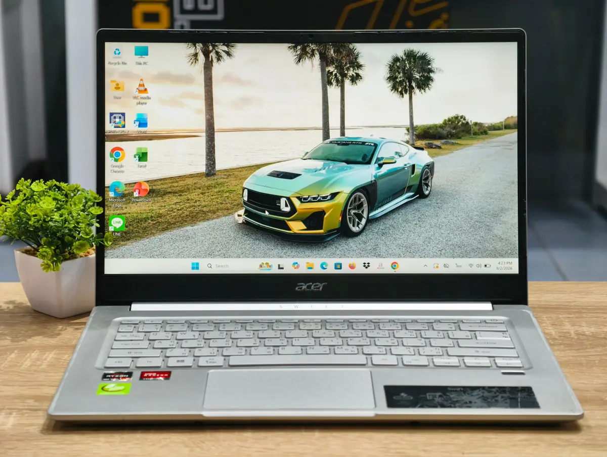 โน๊ตบุ๊ค Acer Swift SF314-42 มือสอง เปิดเครื่องทดสอบหน้าจอ